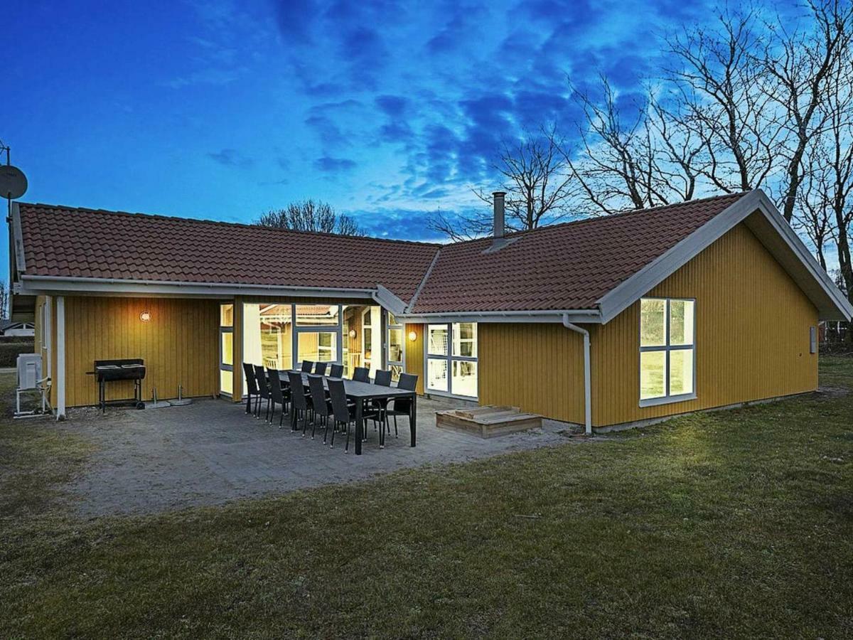 12 Person Holiday Home In Nordborg Exterior foto